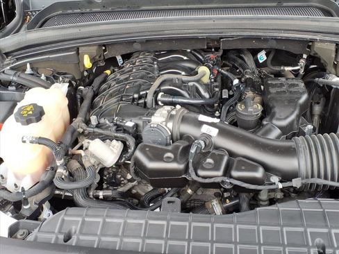 Used 2022 Jeep Grand Cherokee Limited image 30