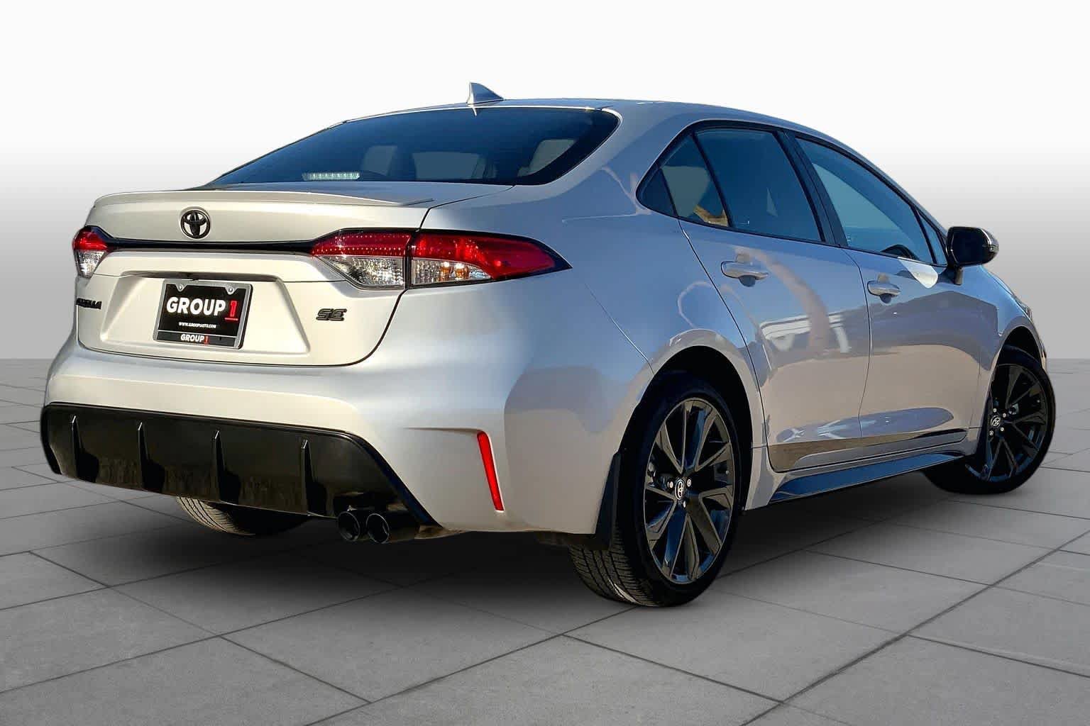 Used 2026 Toyota Corolla SE FWD image 13