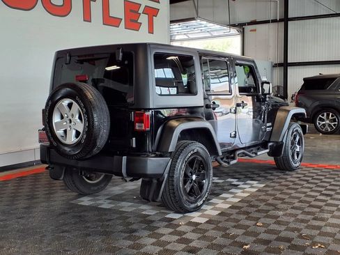 Used 2016 Jeep Wrangler Unlimited Sport w/ Quick Order Package 24S AWD/4WD image 7
