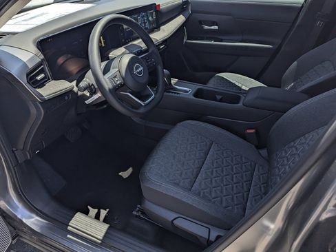 New 2026 Nissan Kicks SV FWD image 9