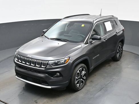 Used 2022 Jeep Compass Limited AWD/4WD image 34