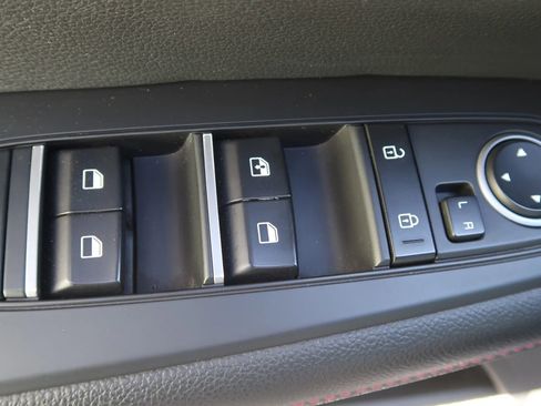 Used 2022 Kia Forte GT image 27