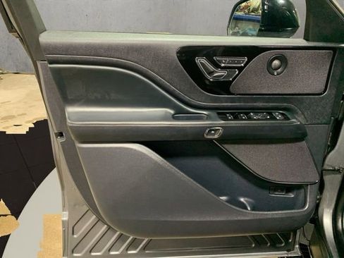 Used 2025 Lincoln Aviator Reserve w/ Illumination Package image 21