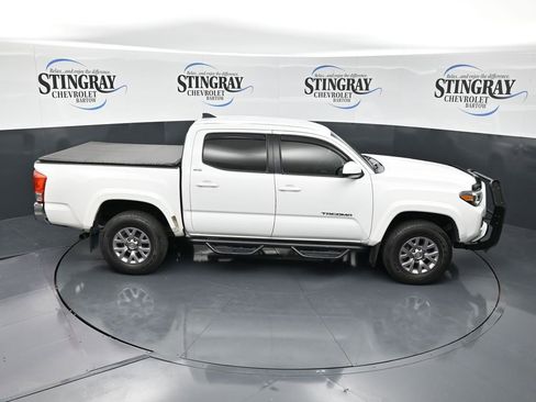 Used 2018 Toyota Tacoma SR5 image 16