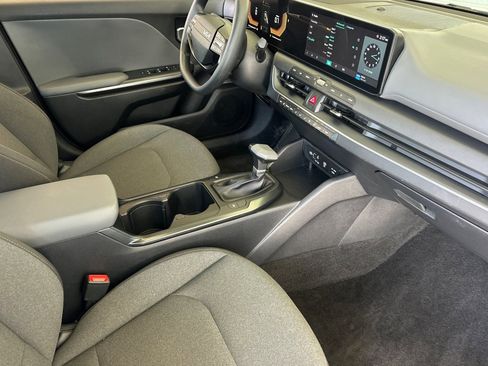 Certified 2025 Kia K4 LXS image 16