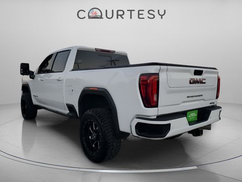 Used 2020 GMC Sierra 2500 AT4 w/ AT4 Premium Package image 2