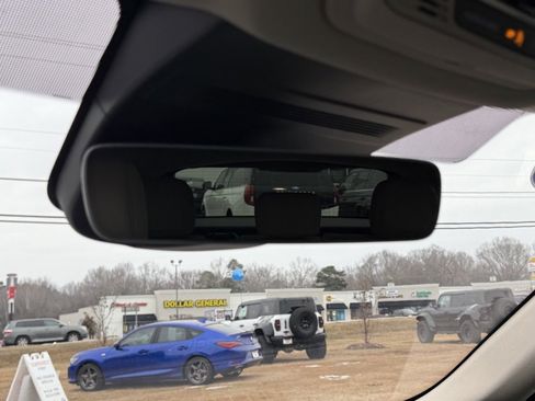 Used 2025 Lincoln Nautilus Premier image 28