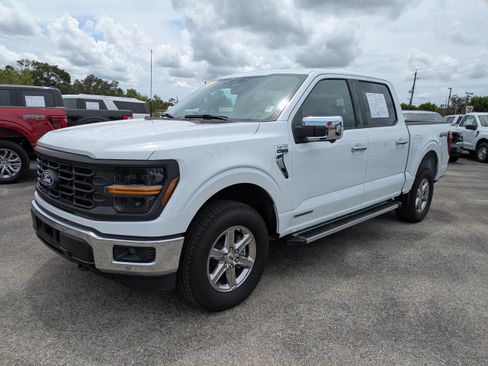 Certified 2025 Ford F150 XLT w/ Equipment Group 302A MID AWD/4WD image 7