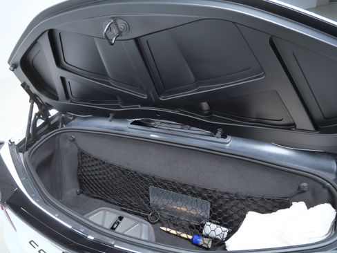 Used 2022 Chevrolet Corvette Stingray Preferred Conv w/ Z51 Performance Package RWD image 6