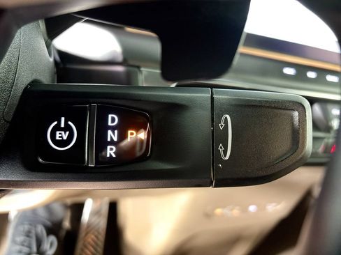 Used 2024 Kia EV9 GT-Line AWD/4WD image 18