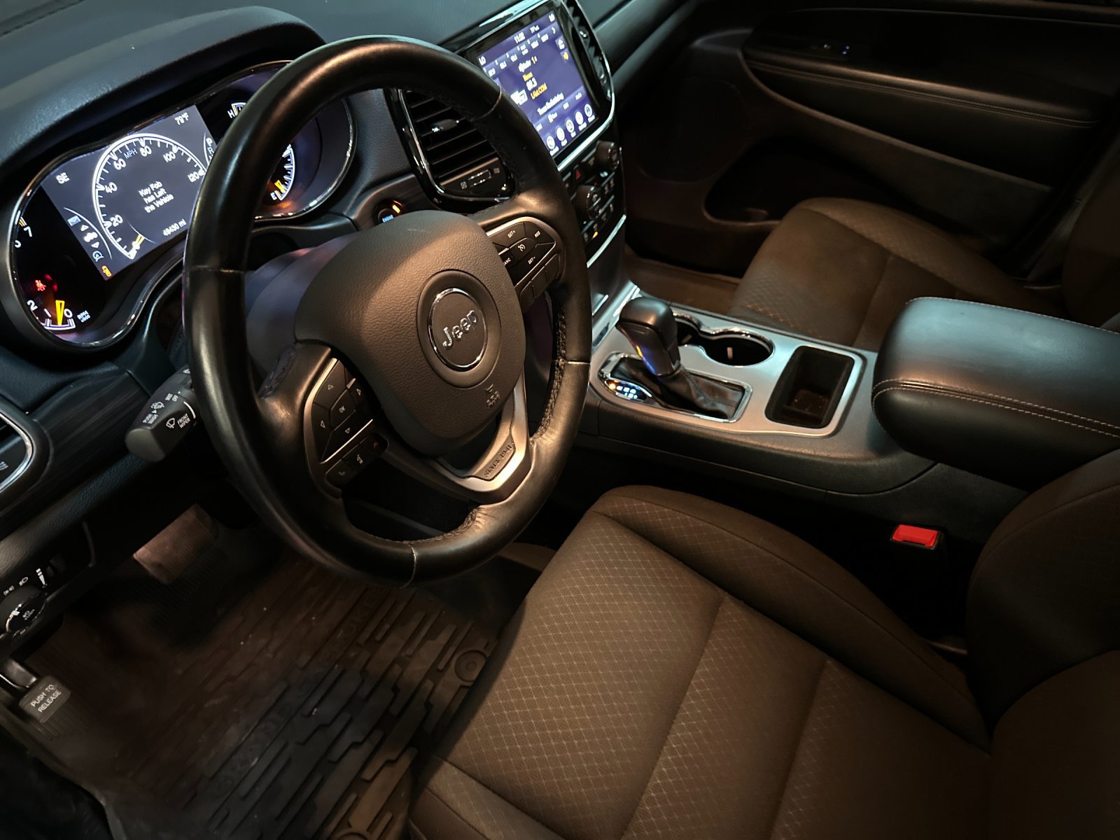 Certified 2021 Jeep Grand Cherokee Freedom Edition RWD image 9
