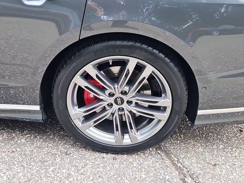 Certified 2023 Audi S8 AWD/4WD image 8