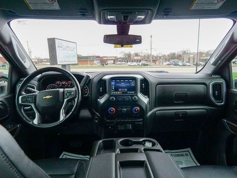 Used 2022 Chevrolet Silverado 3500 LT w/ Convenience Package AWD/4WD image 15