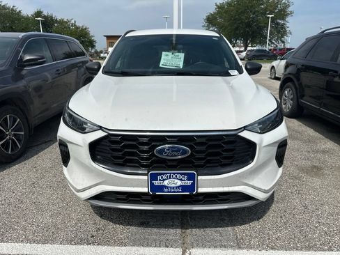 Used 2024 Ford Escape ST-Line w/ Tech Pack #1 AWD/4WD image 7