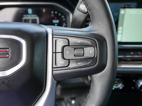 Used 2024 GMC Sierra 1500 SLE image 17