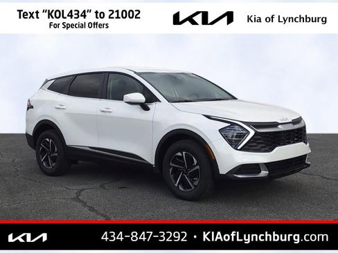 Used 2025 Kia Sportage LX image 1