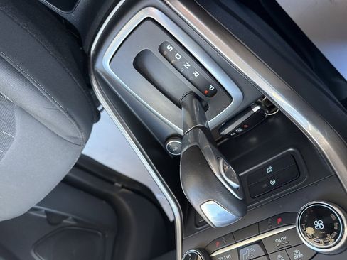 Used 2022 Ford EcoSport SE w/ SE Convenience Package image 18