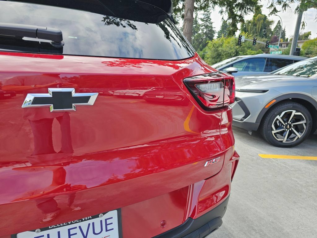 New 2026 Chevrolet TrailBlazer RS w/ Convenience Package AWD/4WD image 17
