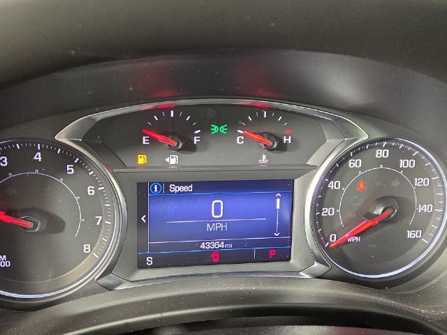 Used 2022 GMC Terrain SLE w/ Driver Convenience Package FWD image 16