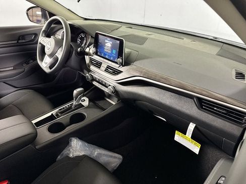 New 2026 Nissan Altima 2.5 SV FWD image 23