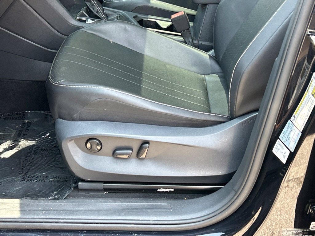 Used 2022 Volkswagen Tiguan SE FWD image 16