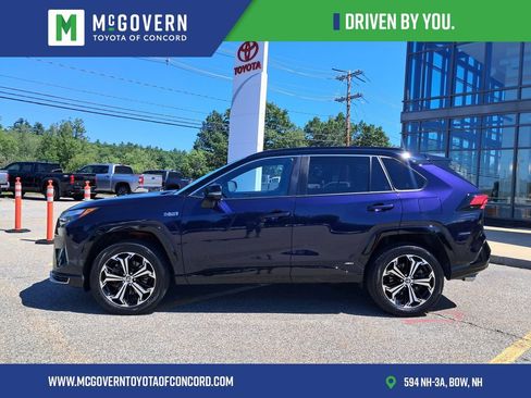 Used 2024 Toyota RAV4 XSE w/ Weather Package AWD/4WD image 2