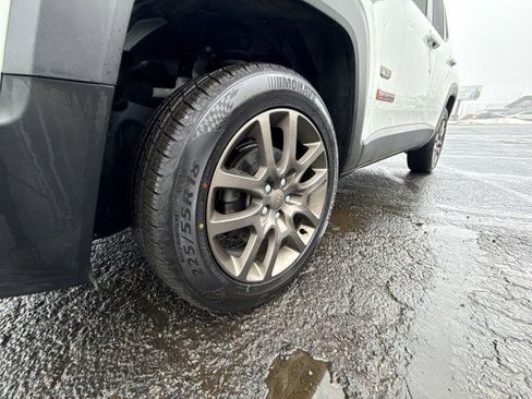 Used 2016 Jeep Renegade 75th Anniversary image 19