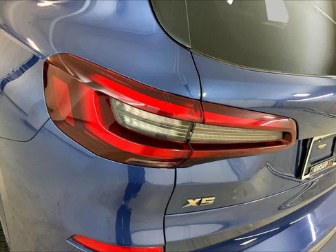 Used 2021 BMW X5 M50i w/ Executive Package AWD/4WD image 28