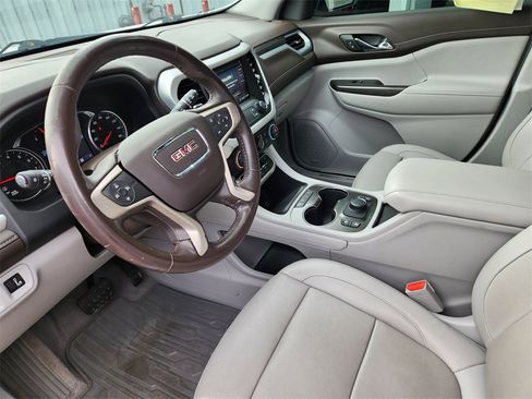 Used 2020 GMC Acadia SLT image 7