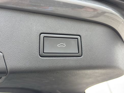 Used 2023 Volkswagen ID.4 Pro S image 21