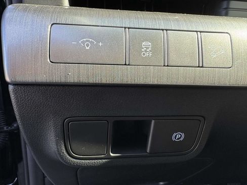 Used 2024 Hyundai Kona SEL AWD/4WD image 21