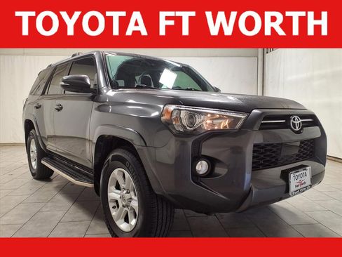 Used 2020 Toyota 4Runner SR5 Premium image 1