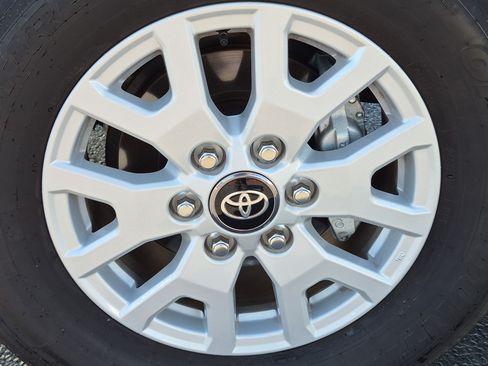 Used 2026 Toyota Tacoma SR5 AWD/4WD image 13