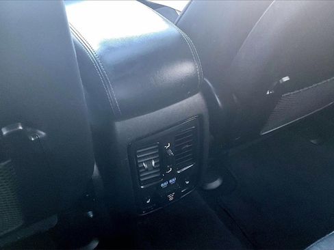 Used 2022 Dodge Durango GT image 34