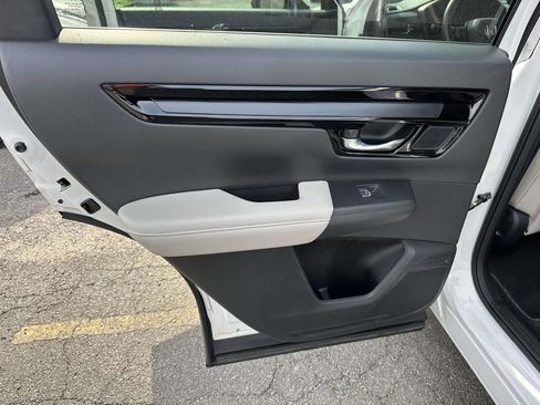 Used 2025 Honda CR-V EX-L image 19