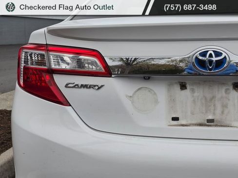 Used 2012 Toyota Camry XLE w/ Leather Pkg image 7