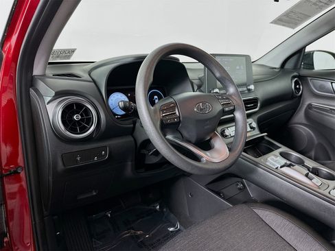 Used 2022 Hyundai Kona SEL w/ Cargo Package image 9