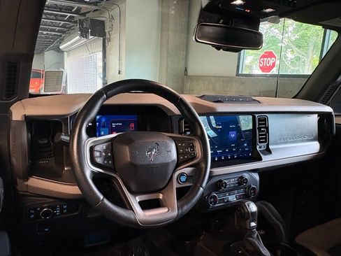 Used 2023 Ford Bronco Wildtrak AWD/4WD image 14