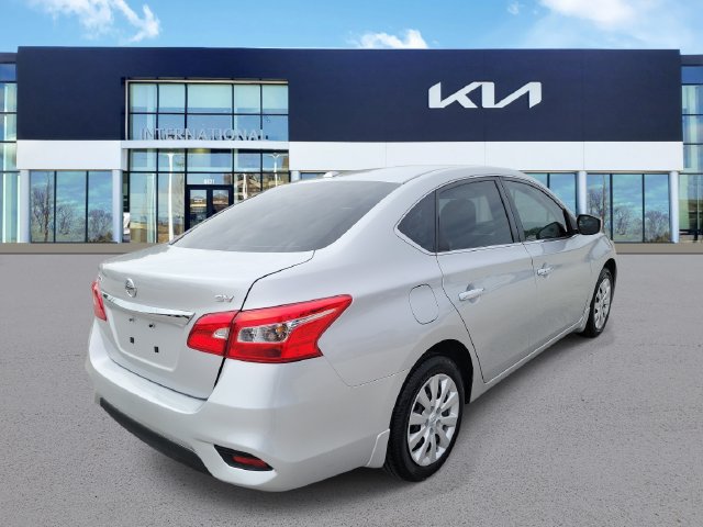 Used 2016 Nissan Sentra SV FWD image 4