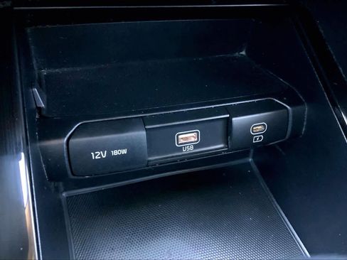 Used 2023 Kia Telluride LX image 56