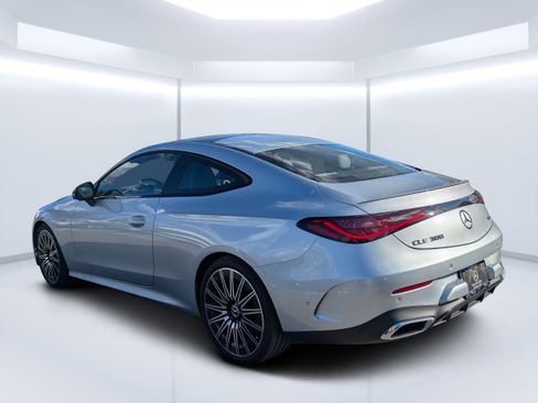 Used 2024 Mercedes-Benz CLE 300 4MATIC Coupe image 8