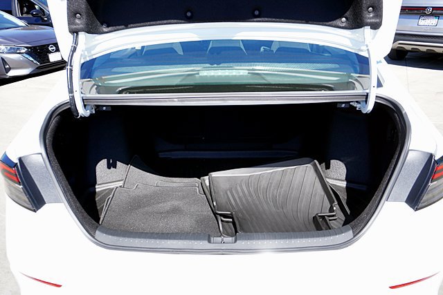 Used 2024 Honda Accord EX image 18