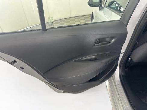Used 2025 Toyota Corolla LE image 24