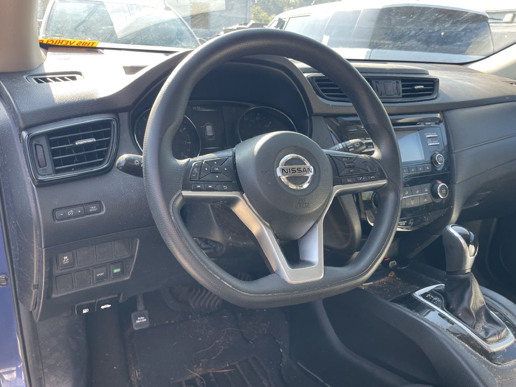 Used 2017 Nissan Rogue S FWD image 7
