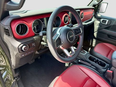 Used 2023 Jeep Wrangler Unlimited Rubicon 4xe AWD/4WD image 10