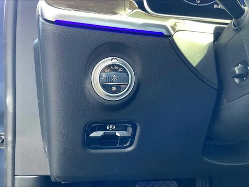 New 2025 Mercedes-Benz C 300 C 300 image 13