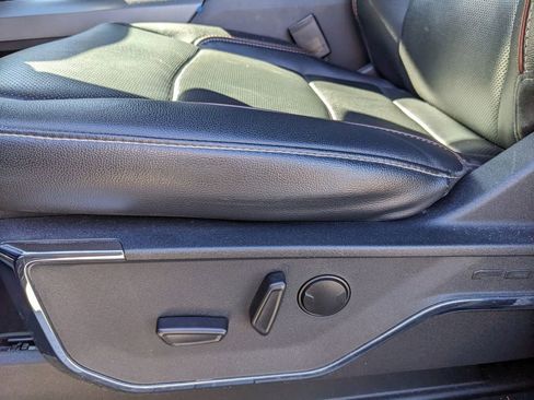 Used 2022 Ford F150 Lariat image 22