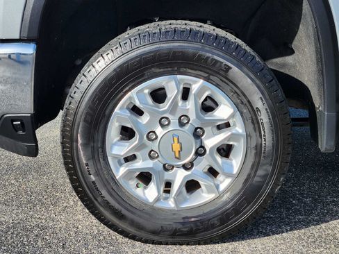 Certified 2025 Chevrolet Silverado 2500 LTZ w/ LTZ Convenience Package AWD/4WD image 10