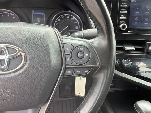 Used 2024 Toyota Camry SE FWD image 17