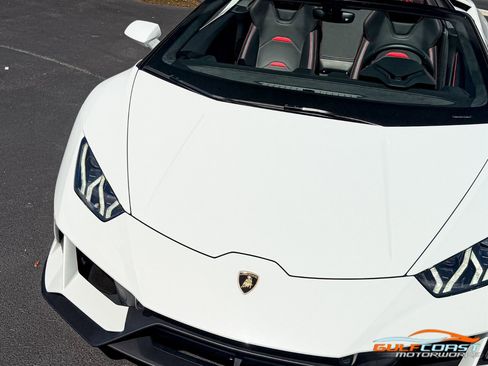 Used 2020 Lamborghini Huracan EVO AWD/4WD image 4